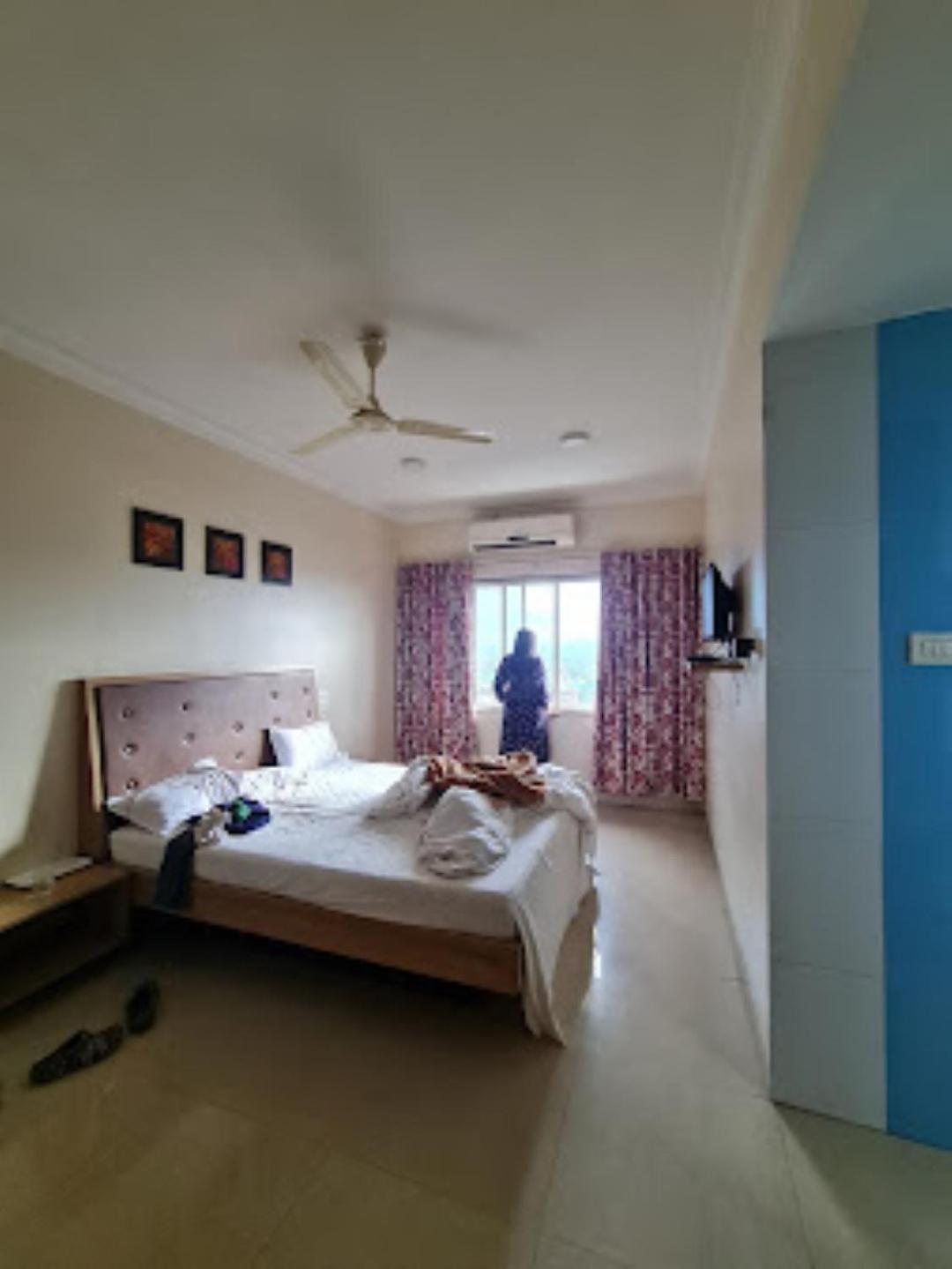 Hotel Maratha Palace,Satara Exterior photo