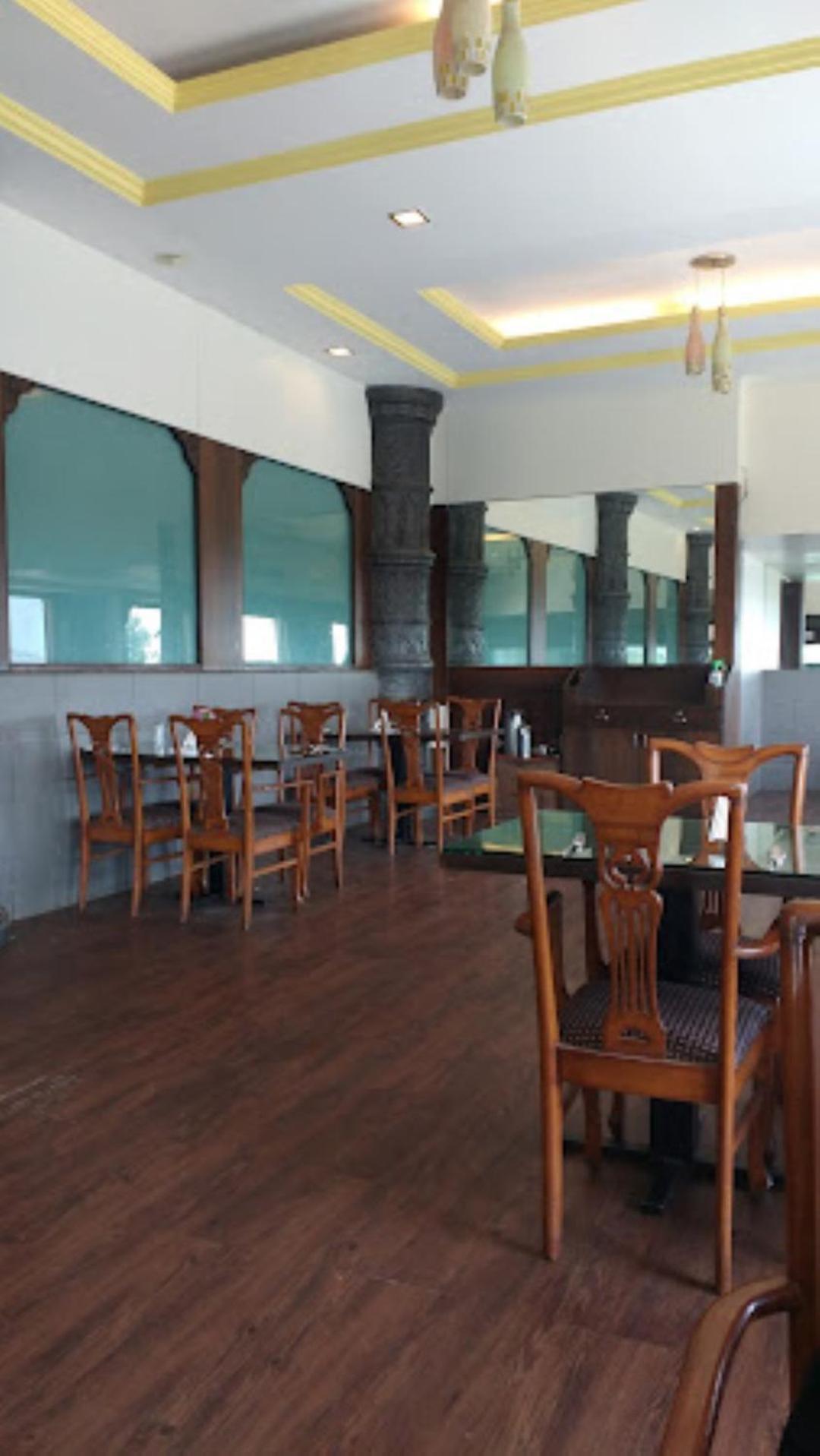 Hotel Maratha Palace,Satara Exterior photo
